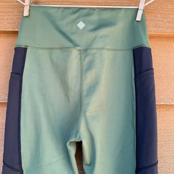 Lularoe Rise Leggings Active Wear Capri Mesh Pockets Sage Green Black Pant Size - Picture 7 of 9